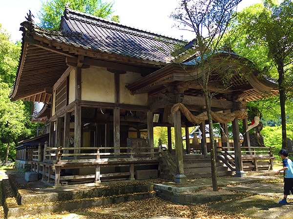 広瀬神社拝殿
